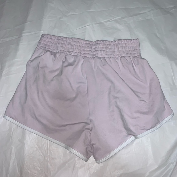 AERO BOOTY SHORTS 🍑 - Picture 2 of 2